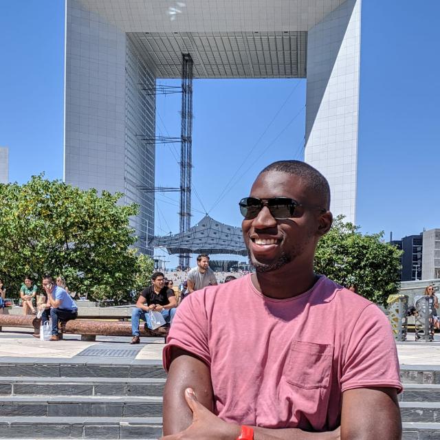 William Elimbi, professeur d'échecs